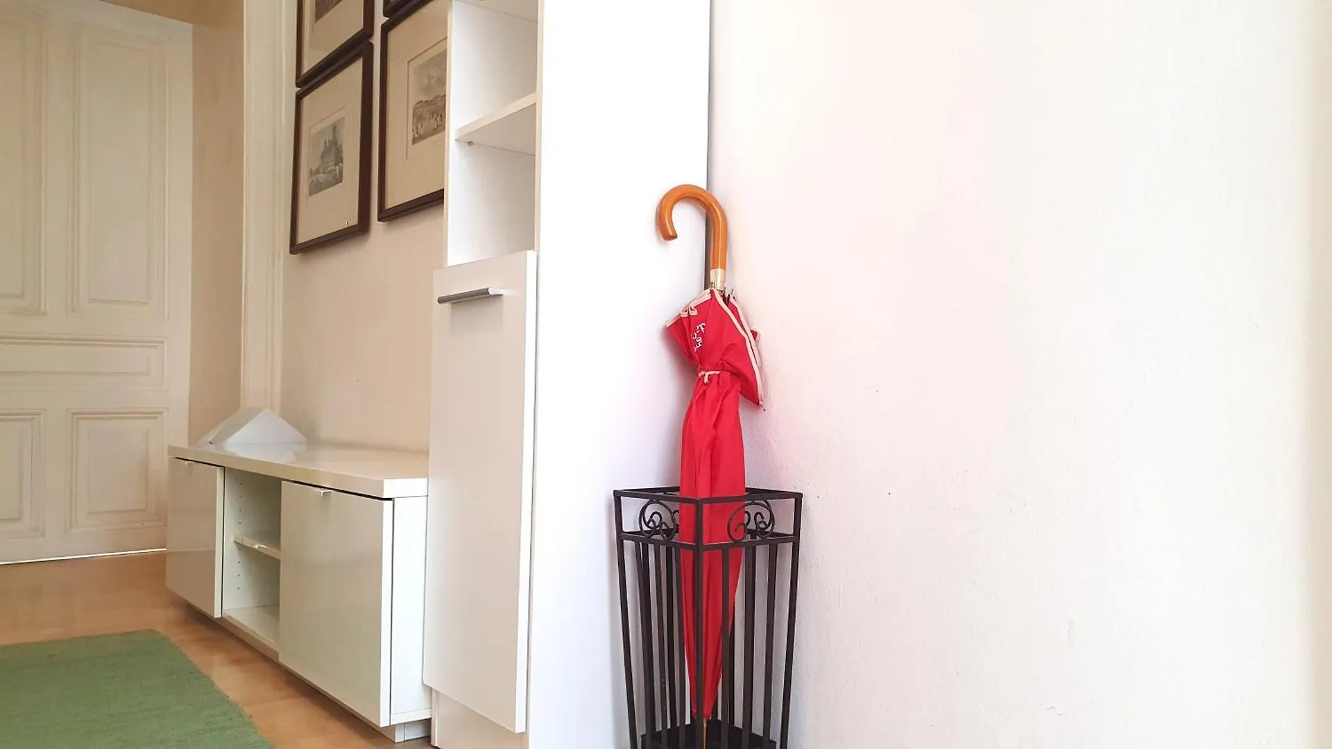 Apartment Quiet 2-Room Flat, Walking Distance To City Centre Vienna Austria