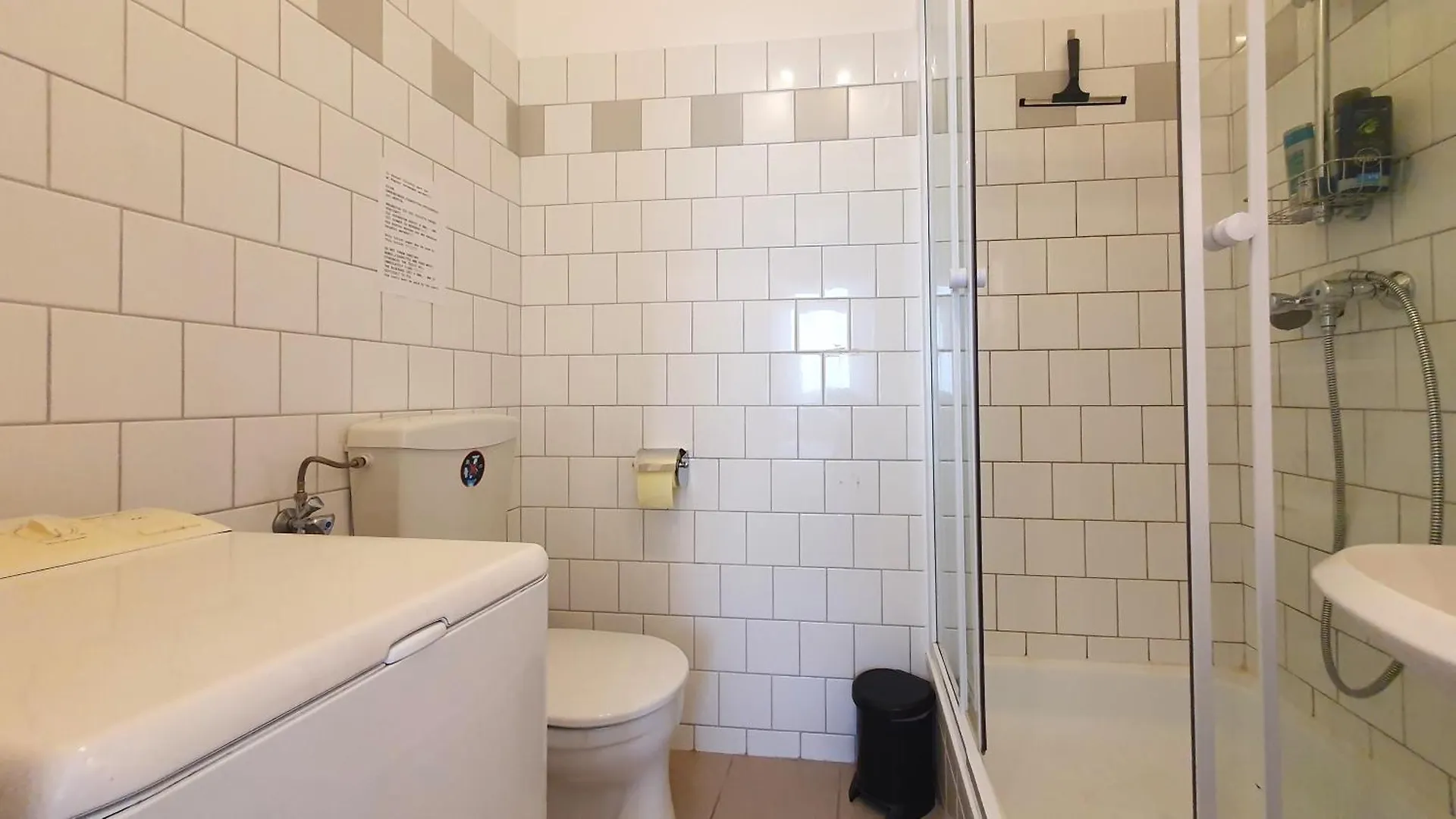 Apartment Quiet 2-Room Flat, Walking Distance To City Centre Vienna Austria